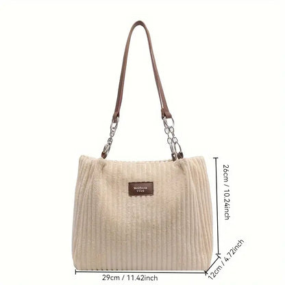 Alvhilde | Soft ribbed bag with stylish metal chain