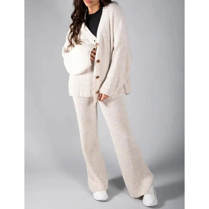 KRINA – SASSY CHIC KNIT STYLE DUO