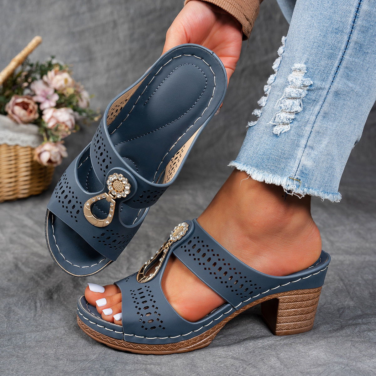 JANESSA - ZIRCON-TRIMMED ORTHOPEDIC COMFORT SANDAL