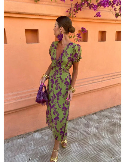 Amy - Sophisticated Summer Dress
