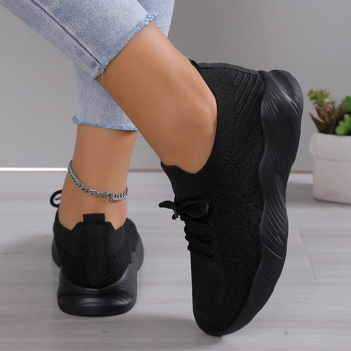 GEORGINA - BREATHABLE RUNNING SHOES