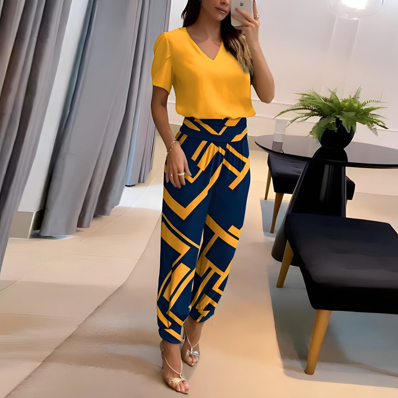 Alexandra™ - Trendy Set with Blouse and Pants