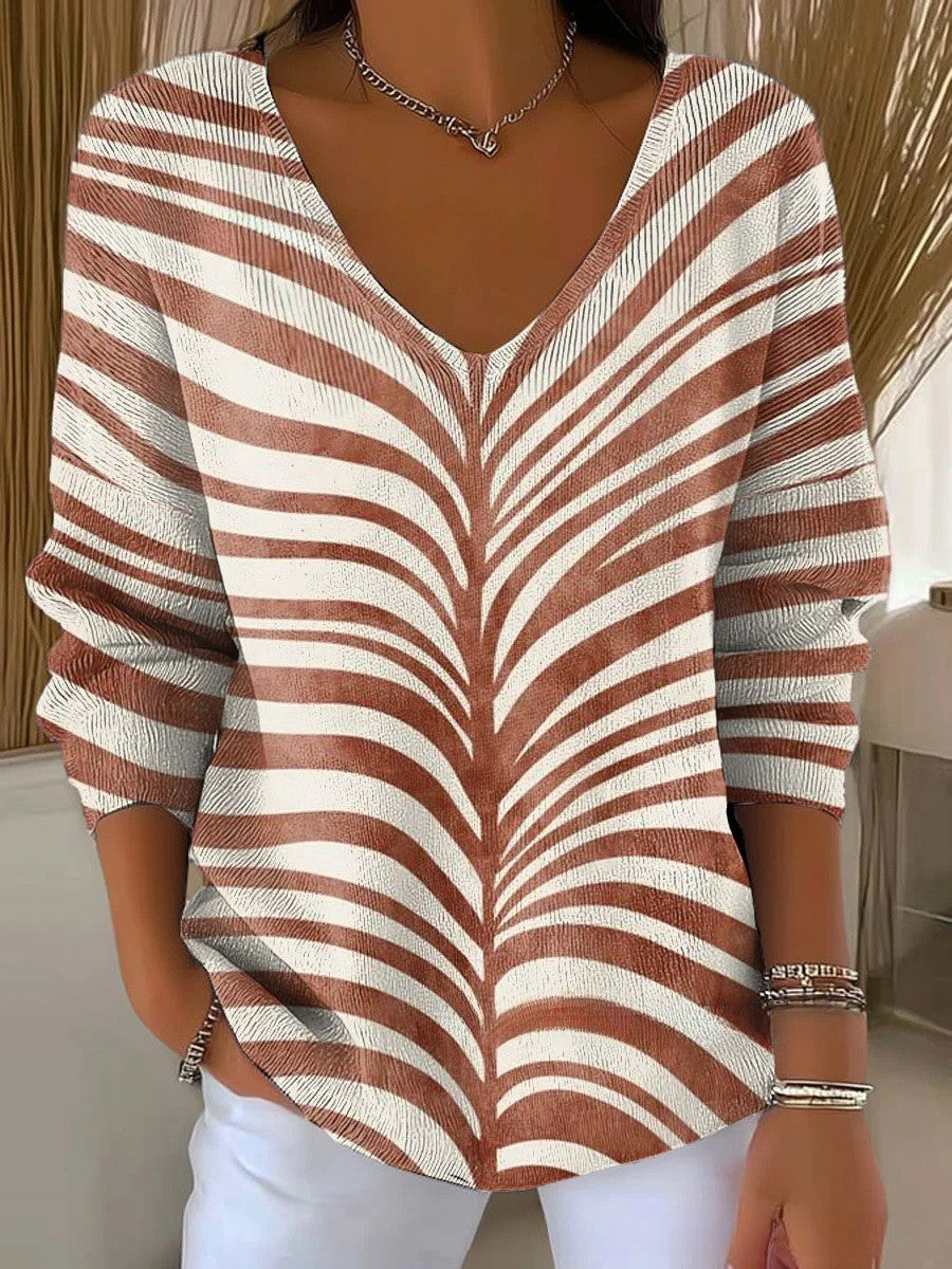 Beatrice – Knit Pullover with V-Neck