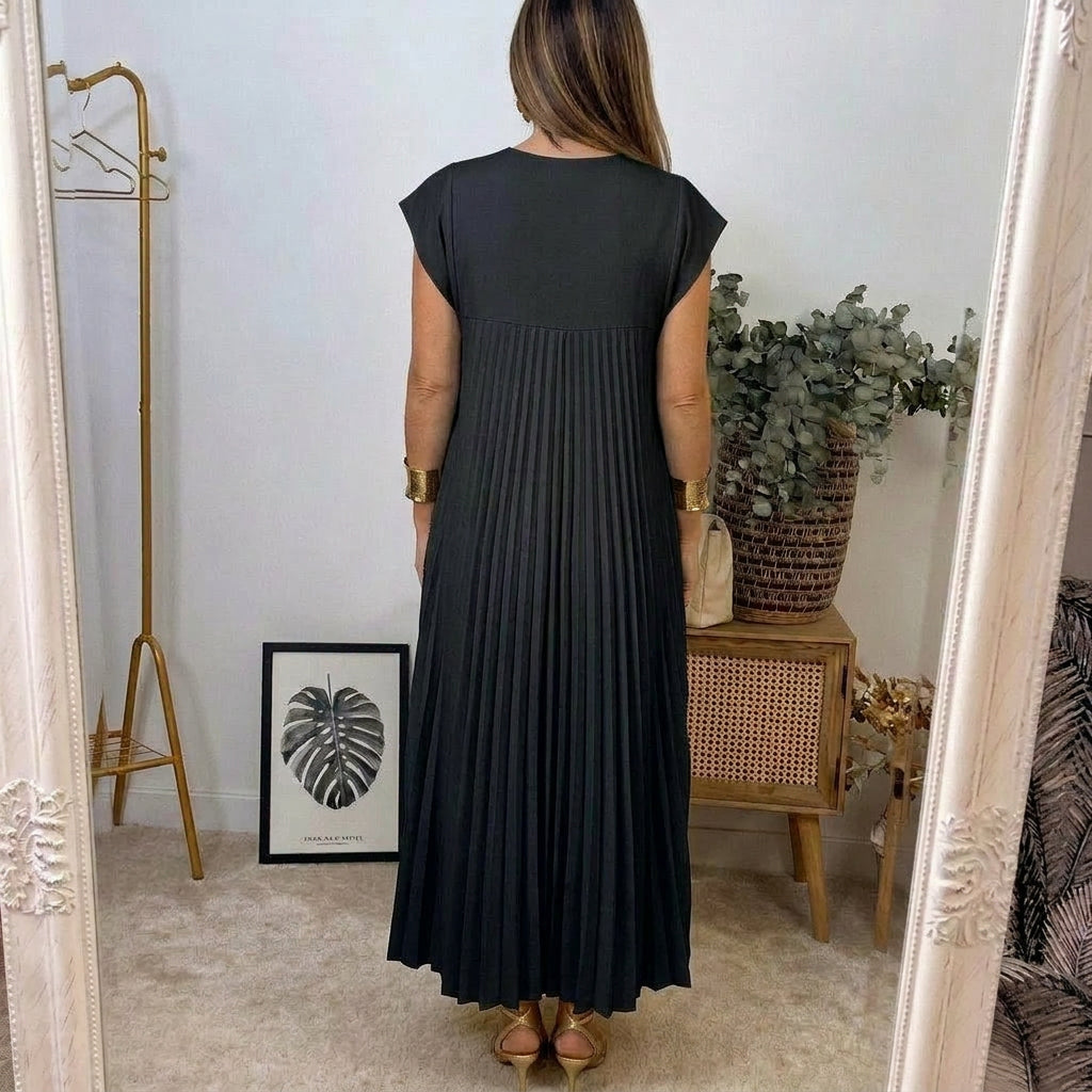 Ana - Classic Comfort Dress