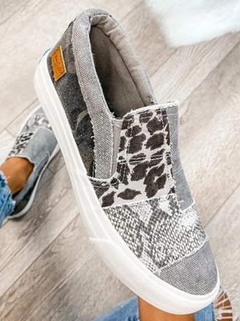 REGINA - FASHIONABLE COMFORT LOAFERS WITH SUPPORTIVE RELIEF