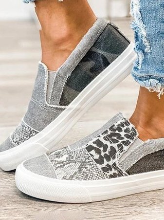 REGINA - FASHIONABLE COMFORT LOAFERS WITH SUPPORTIVE RELIEF
