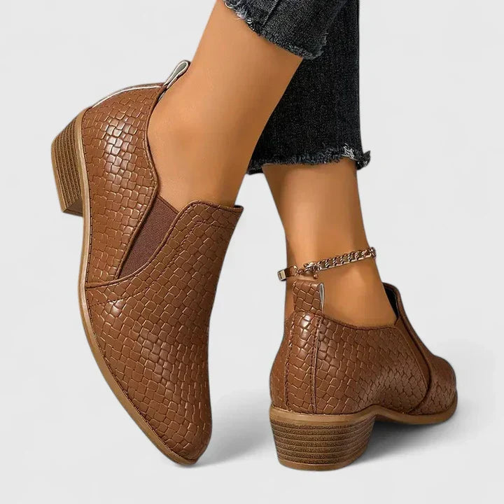 XEN - WICKER FINISH BRAIDED SHOES