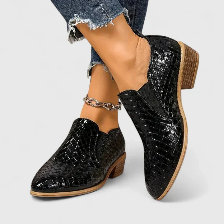 XEN - WICKER FINISH BRAIDED SHOES