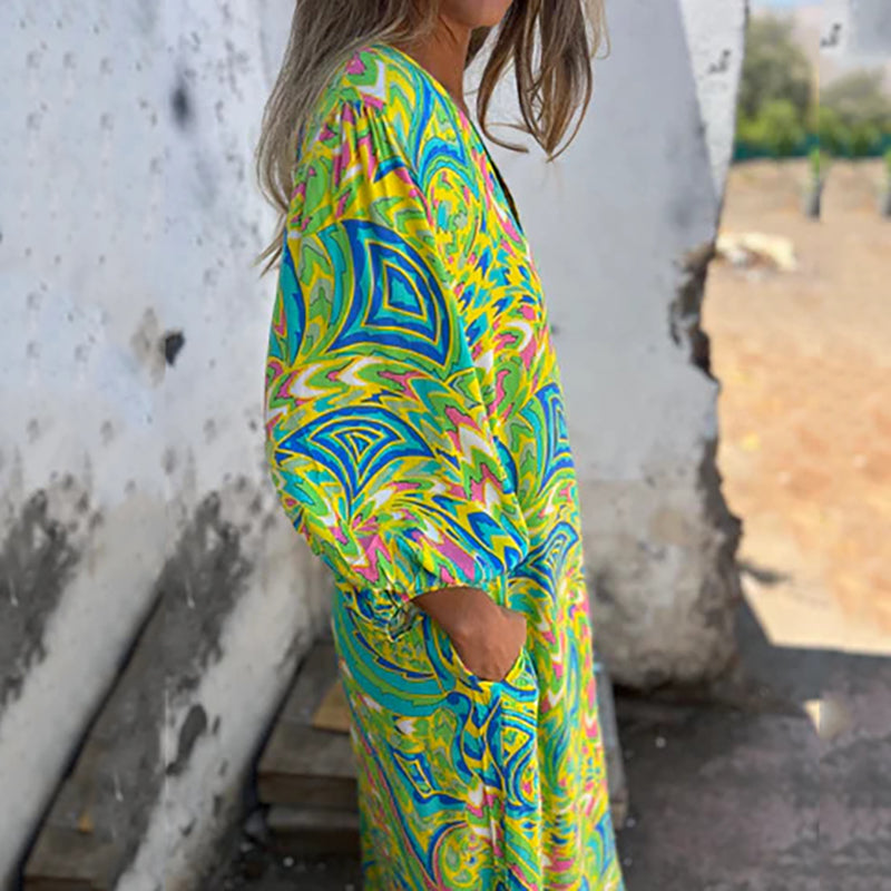 WOLLY - MODERN ELEGANCE V-NECK DRESS