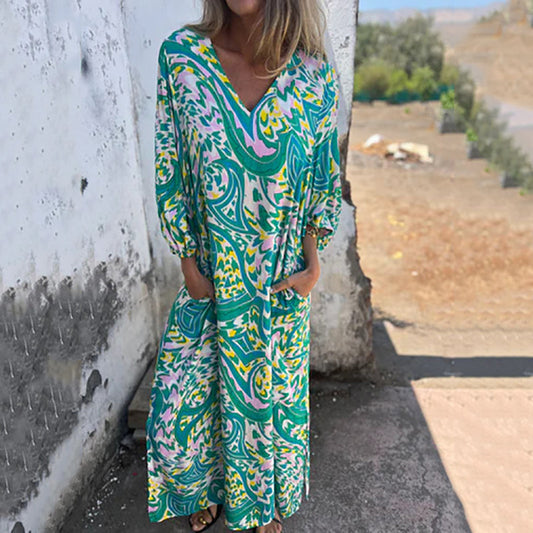 WOLLY - MODERN ELEGANCE V-NECK DRESS