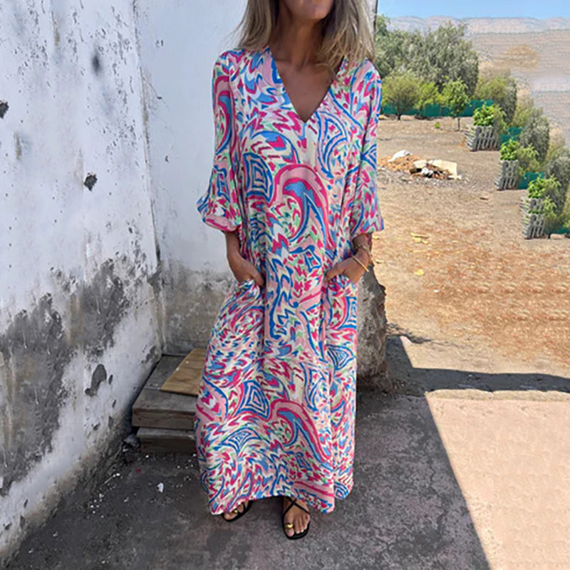 WOLLY - MODERN ELEGANCE V-NECK DRESS